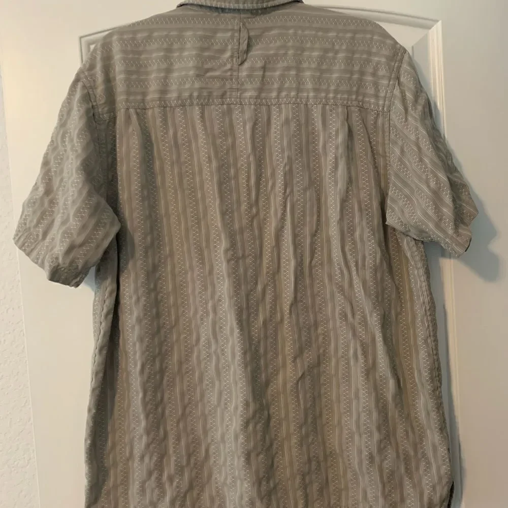 The North Face Men’s Shirt.  Size: XL.  Button up.